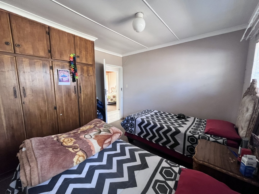 4 Bedroom Property for Sale in Pellissier Free State